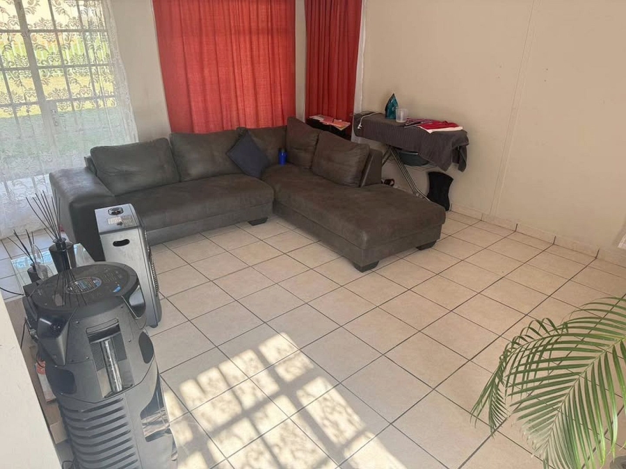 To Let 4 Bedroom Property for Rent in Waterkloof North West
